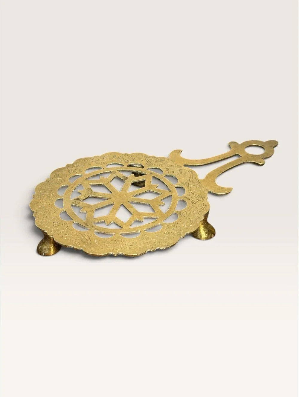 Vintage Brass Anchor Trivet Footed Etched Floral Hot Plate Nautical Decor 8”